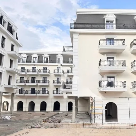 Tirane, shitet apartament 2+1+Ballkon , 125 m² (Porta Tirana e Re TEG)