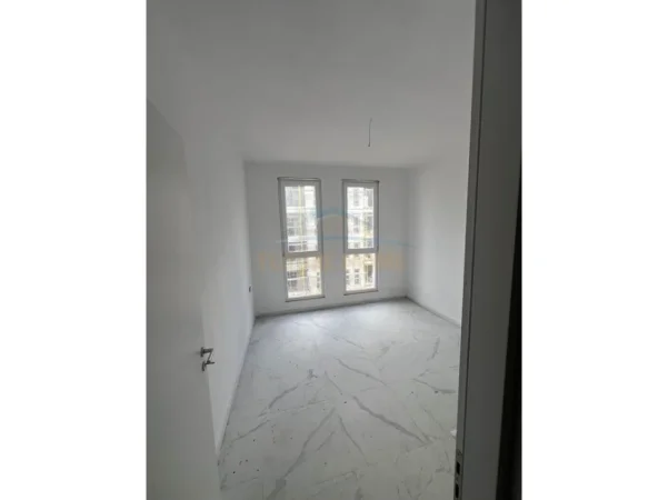 Tirane, shitet apartament 1+1 Kati 5, 53 m² 73.000 € 