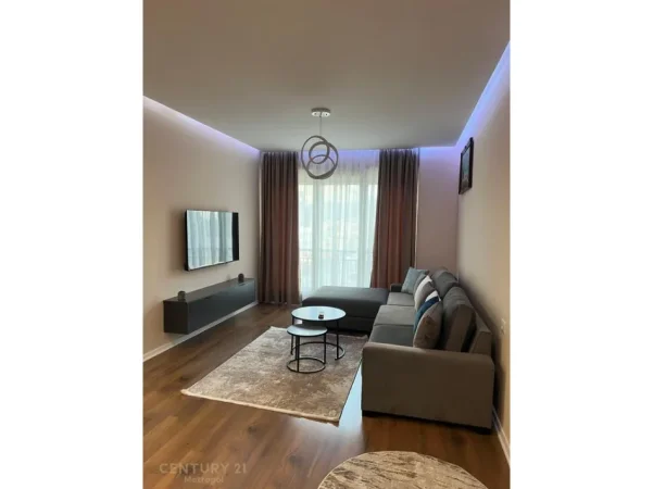 Tirane, jepet me qera apartament 2+1 Kati 5, 105 m² 700 € (rruga e dibres)