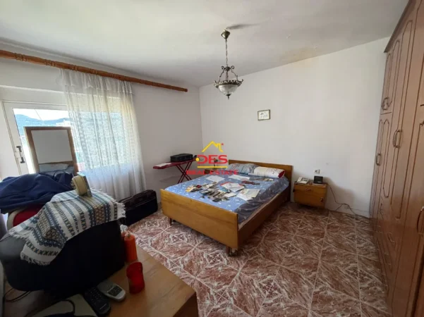Vlore, shitet apartament 1+1 Kati 5, 57 m² 75.000 € (Rruga Janaq Kilica)
