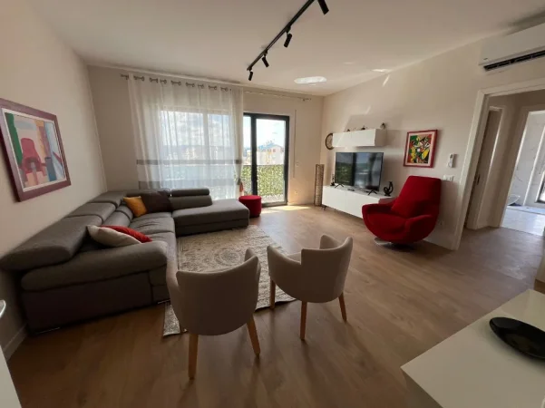 Tirane, jepet me qera apartament 2+1 Kati 7, 104 m² 1.100 €