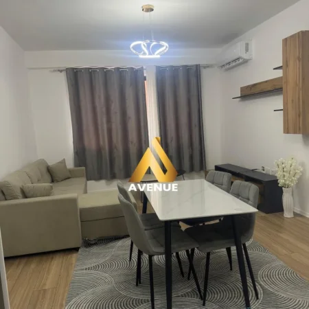 Tirane, jepet me qera apartament 1+1 Kati 2, 500 € (Rezidenca Urban Gate Astir)