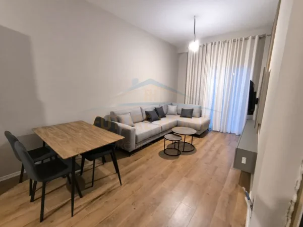 Tirane, jepet me qera apartament 1+1+Ballkon Kati 6, 72 m² 620 € (Dritan Hoxha)