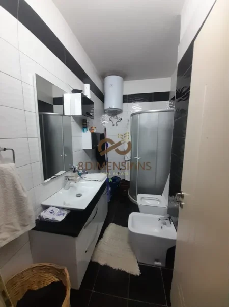 Tirane, jepet me qera apartament 1+1 Kati 4, 70 m² 500 € (5 maji)