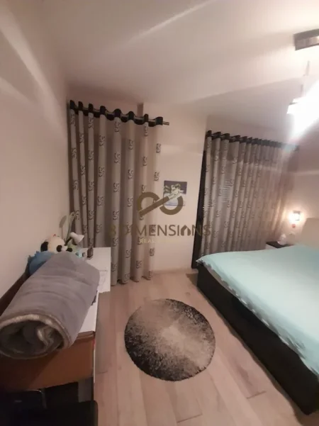 Tirane, jepet me qera apartament 1+1 Kati 4, 70 m² 500 € (5 maji)