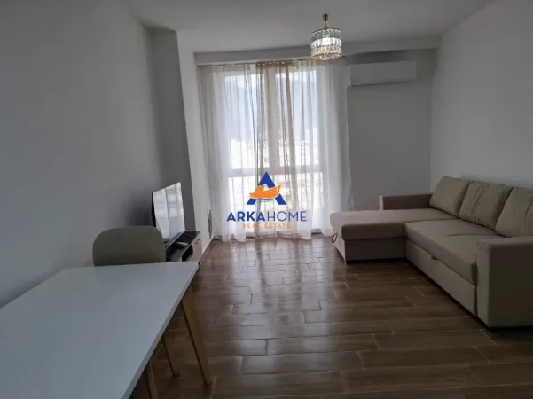 Tirane, jepet me qera apartament 2+1+Ballkon Kati 5, 96 m² 522 € 