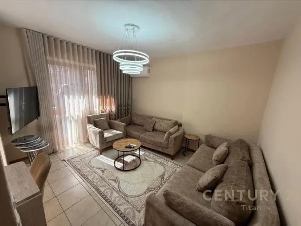 Tirane, jepet me qera apartament 1+1 Kati 3, 60 m² 550 € (mine peza)