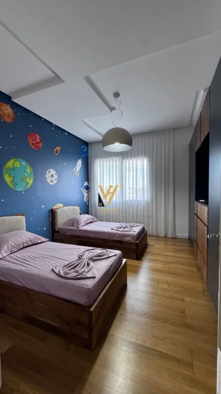 Tirane, jepet me qera apartament 2+1+Ballkon Kati 6, 160 m² 2.000 € (KOPSHTI BOTANIK)