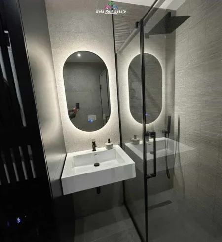 Tirane, jepet me qera apartament 2+1 Kati 6, 100 m² 850 € (pasho hysa)