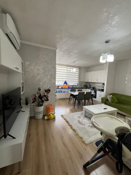 Tirane, shitet apartament 3+1+Ballkon Kati 6, 118 m² 210.000 € 