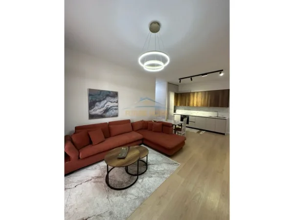 Tirane, jepet me qera apartament 1+1+Ballkon Kati 6, 78 m² 800 € (Delijorgj)