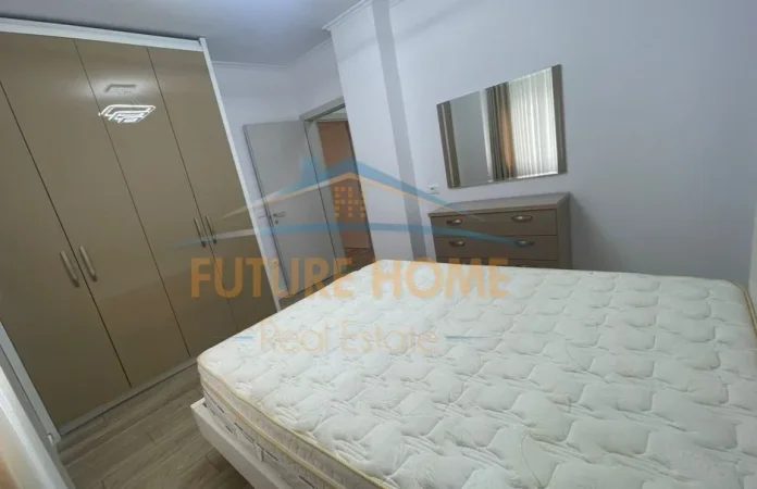 Tirane, jepet me qera apartament 2+1 Kati 1, 100 m² 800 € (kodra e diellit)