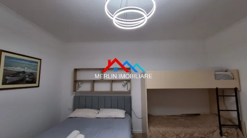 Tirane, jepet me qera apartament Kati 1, 30 m² 500 € (RRUGA E DIBRES)