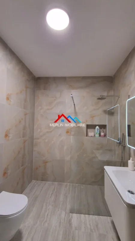 Tirane, jepet me qera apartament Kati 1, 30 m² 500 € (RRUGA E DIBRES)