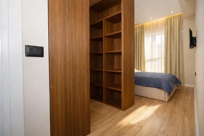 Tirane, jepet me qera apartament 2+1 Kati 6, 100 m² 850 € (Rruga Pasho Hyasa)