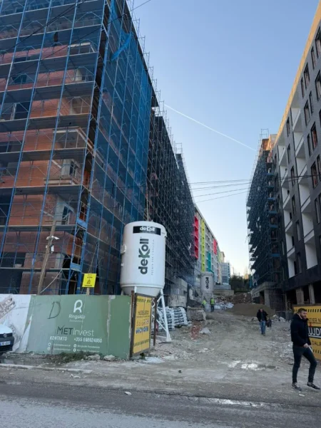 Tirane, shitet apartament 2+1 Kati 1, 107 m² 128.400 € (ringside rezidence)