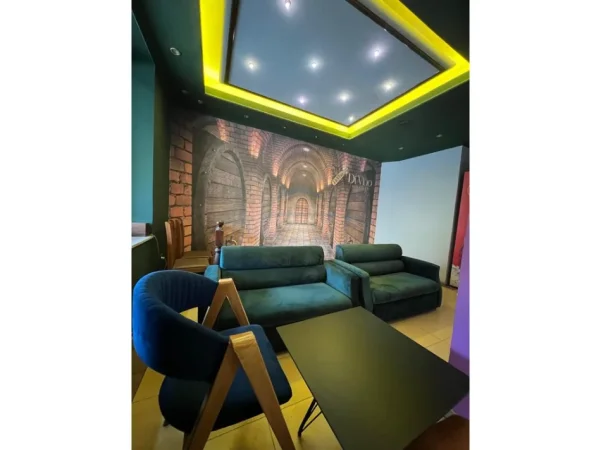 Tirane, jepet me qera ambjent biznesi Kati 1, 180 m² 1.200 € 