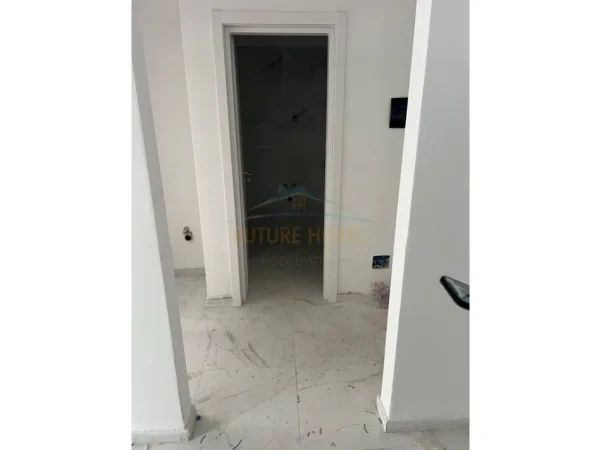 Tirane, shitet apartament 1+1 Kati 5, 53 m² 73.000 € 
