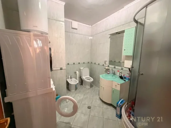 Tirane, shitet apartament 2+1 Kati 10, 144 m² 315.000 € (Medar shtylla)