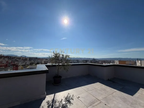 Tirane, shitet apartament duplex Dublex Kati 7, 381 m² 285.000 € (Fresk)