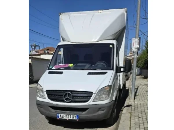 Tirane, shes Kamioncine Mercedez benz sprinter Nafte, e bardhë manuale 217.000 km 14.000 €