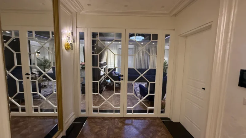 Tirane, jepet me qera apartament 2+1+Aneks+Ballkon Kati 7, 207 m² 3.000 € 