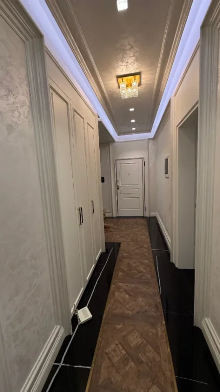 Tirane, jepet me qera apartament 2+1+Aneks+Ballkon Kati 7, 207 m² 3.000 € 