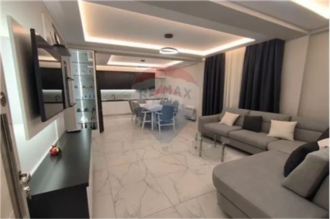 Tirane, jepet me qera apartament , 120 m² 600 € 