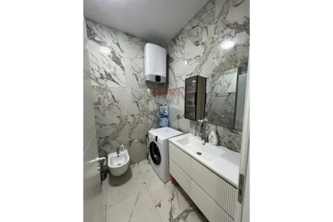 Tirane, jepet me qera apartament , 625 € 