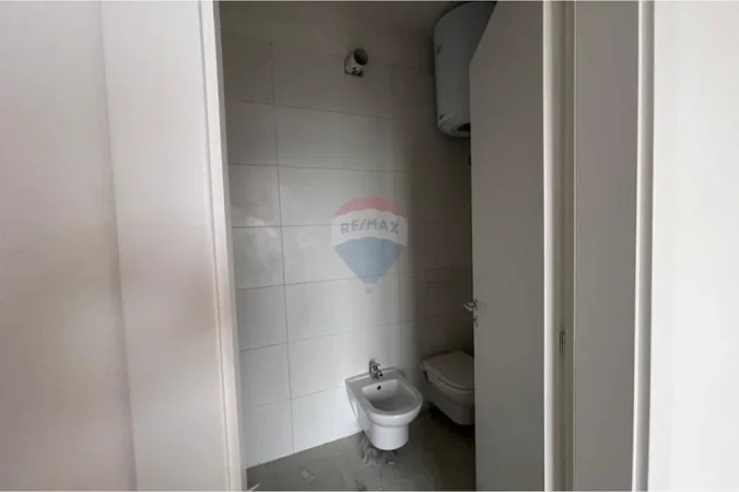 Tirane, shitet apartament , 137 m² 164.000 € 