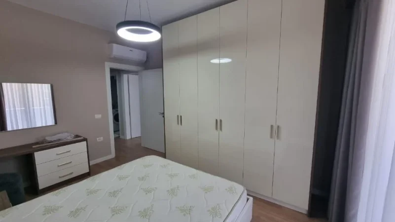 Tirane, jepet me qera apartament 1+1 Kati 2, 70 m² 550 € (Astir)