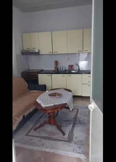 Tirane, jepet me qera shtepi 1+1 Kati 1, 35.000 € 