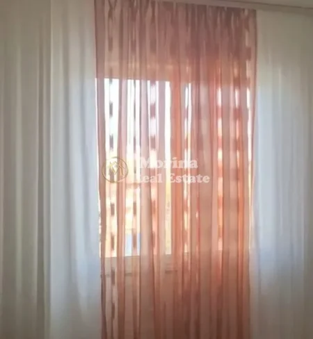 Tirane, jepet me qera apartament 1+1 Kati 5, 60 m² 350 € (Ali Demi)