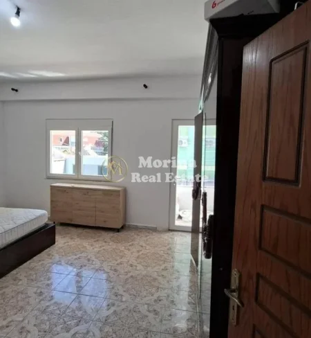 Tirane, jepet me qera apartament 1+1 Kati 3, 90 m² 500 € (Rruga e Durresit)