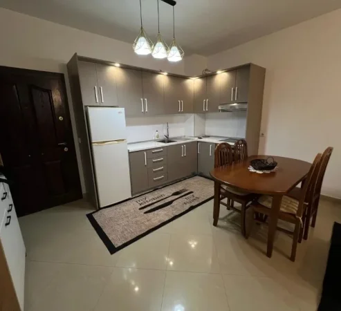 Tirane, jepet me qera apartament 1+1+Ballkon Kati 5, 72 m² 420 € (Astir)