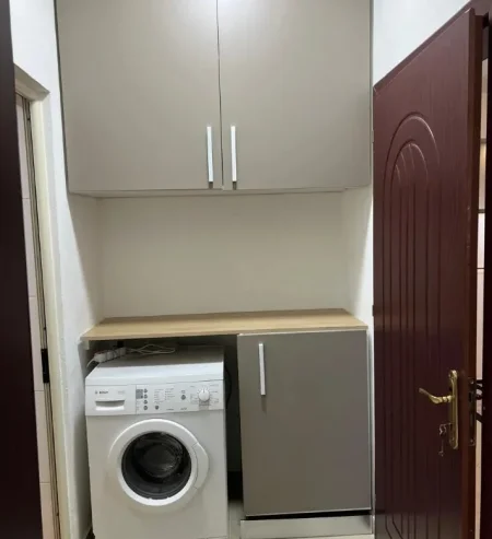Tirane, jepet me qera apartament 1+1+Ballkon Kati 5, 72 m² 420 € (Astir)