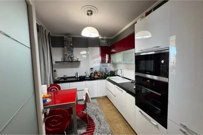 Tirane, shitet apartament+verande | Penthouse 4+1+Ballkon , 160 m² 380.000 € (Rruga Idriz Dollaku, Tiranë(ID: 530261060-2011))