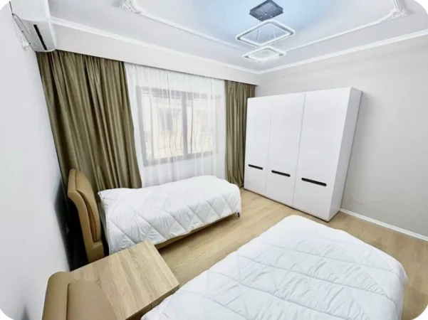 Tirane, jepet me qera apartament 2+1 Kati 1, 800 € 