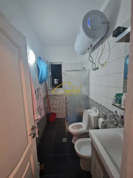 Tirane, shitet apartament 1+1 Kati 4, 49 m² 125.000 € (HARRY FULTZ)