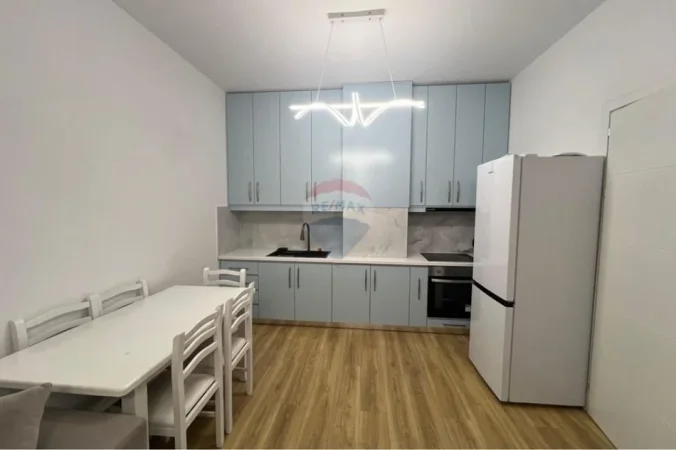 Tirane, jepet me qera apartament 1+1+Ballkon , 68 m² 600 € 
