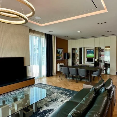 Tirane, shitet Vile 3 Katshe , 270 m² 1.000.000 € (Mandarin Residence)