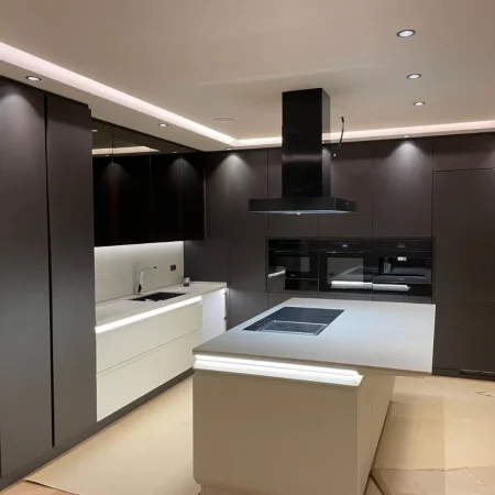 Tirane, shitet Vile 3 Katshe , 270 m² 1.000.000 € (Mandarin Residence)