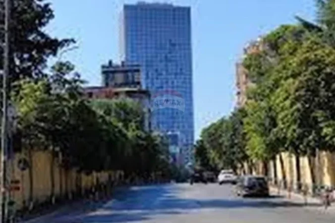Tirane, shitet ambjent biznesi Kati 0, 60 m² 500.000 € 