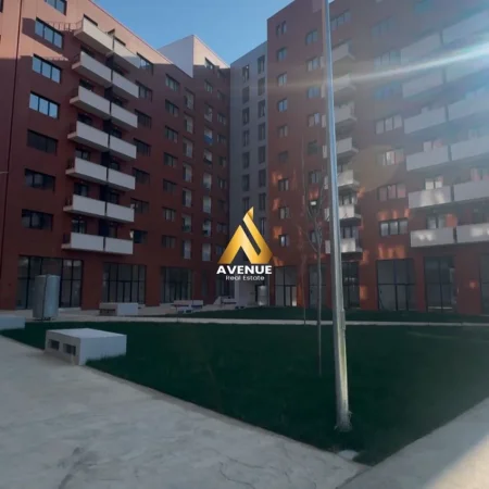 Tirane, jepet me qera ambjent biznesi , (Rruga Sokrat Miho)