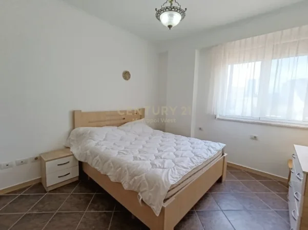 Tirane, jepet me qera apartament 2+1 Kati 7, 80 m² 650 € (RRUGA E ELBASANIT)