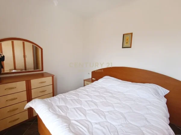 Tirane, jepet me qera apartament 2+1 Kati 7, 80 m² 650 € (RRUGA E ELBASANIT)