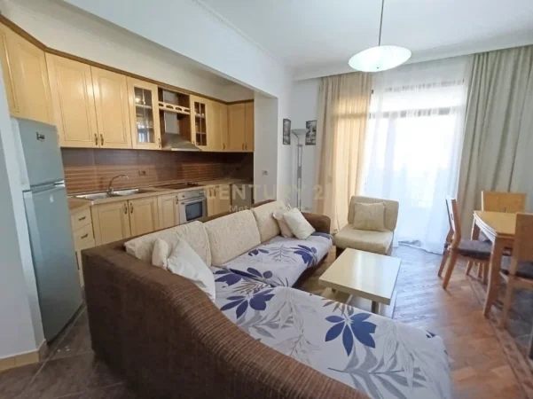 Tirane, jepet me qera apartament 2+1 Kati 7, 80 m² 650 € (RRUGA E ELBASANIT)
