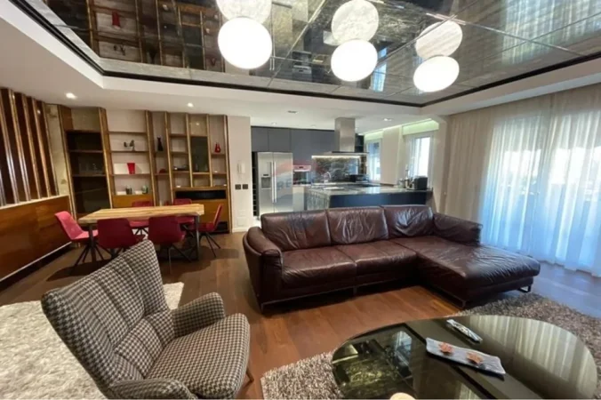 Tirane, jepet me qera apartament 2+1 Kati 2, 180 m² 1.500 € 