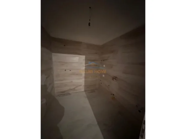 Tirane, shitet apartament 2+1 Kati 4, 70 m² 95.000 € (Rruga e thesarit)