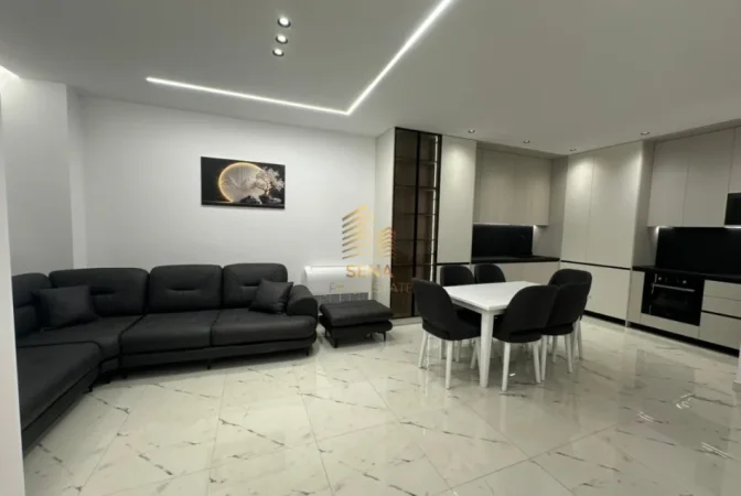Tirane, jepet me qera apartament 2+1+Ballkon Kati 6, 100 m² 850 € (Laprake,Aura Kompleks)